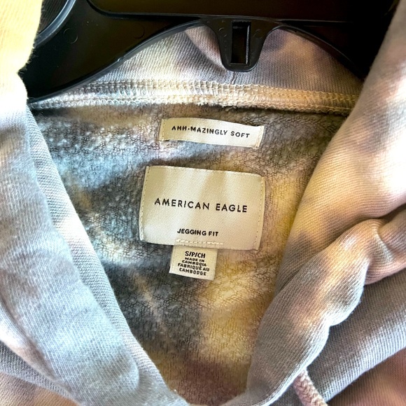 American Eagle Tie Dye Sweatwshirt - Picture 3 of 4
